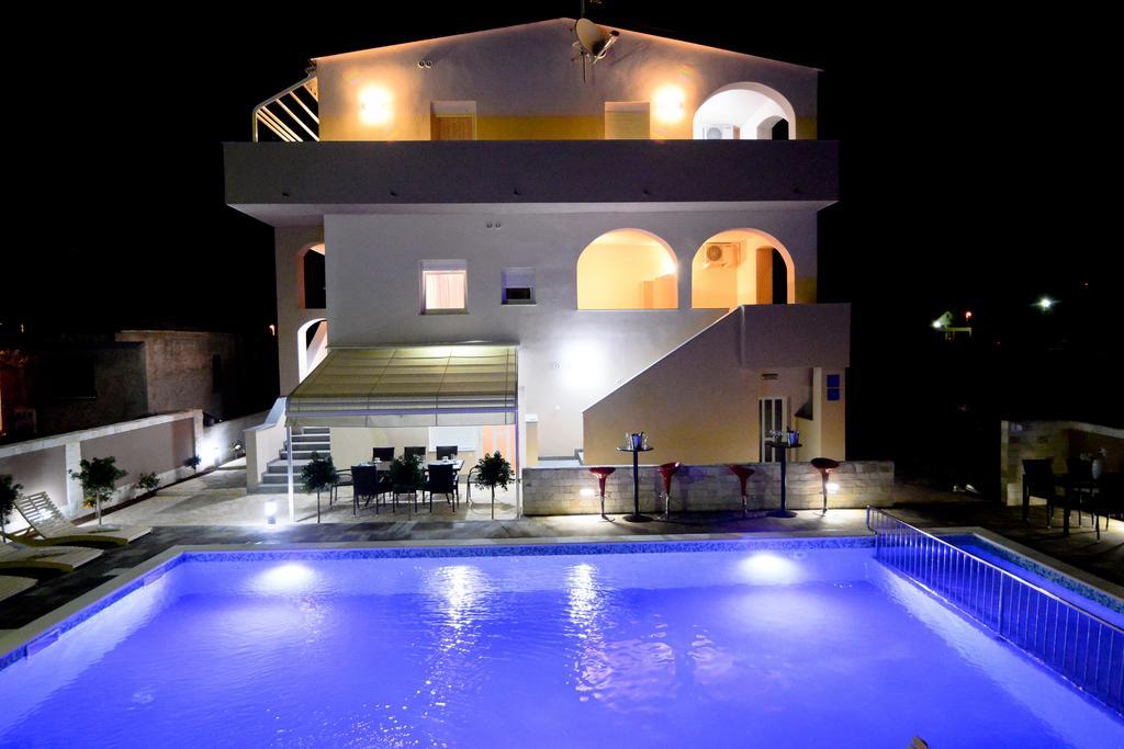 Apartments Julijana Privlaka  Exterior foto