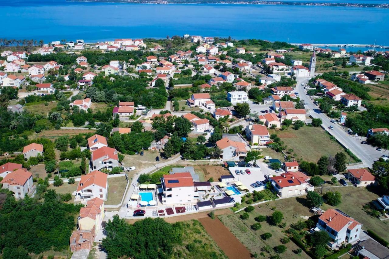Apartments Julijana Privlaka  Exterior foto